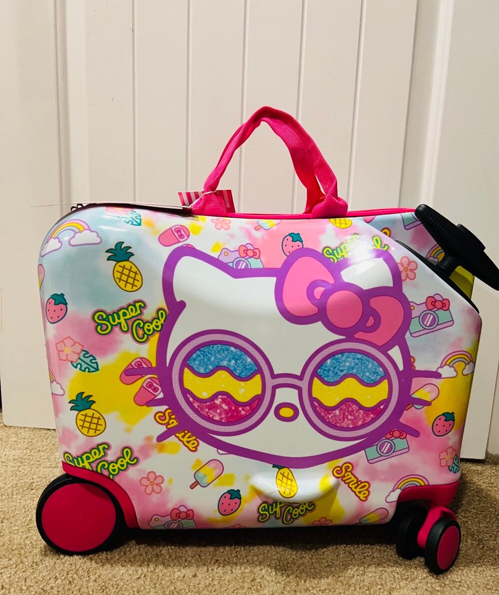 NWT❤️Hello Kitty 2-in-1 Kids 18” Suitcase & Ride-On Luggage